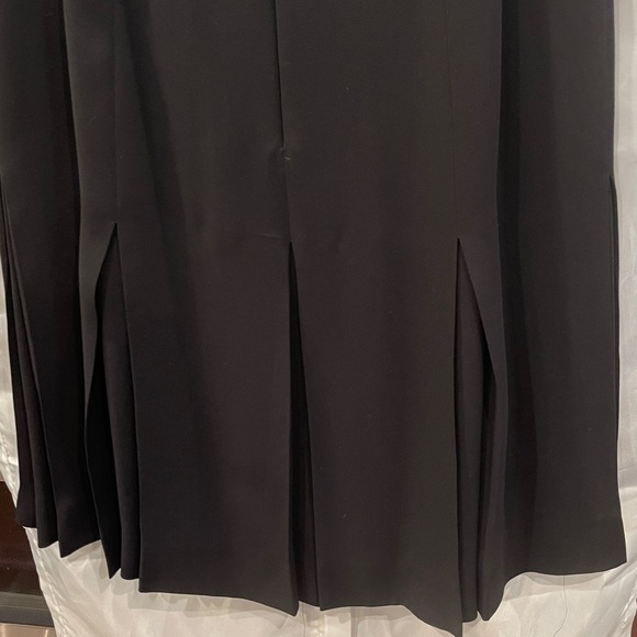 Chanel CASHMERE SWEATER and Silk Elegantly Pleated Skirt - Picture 9 of 16